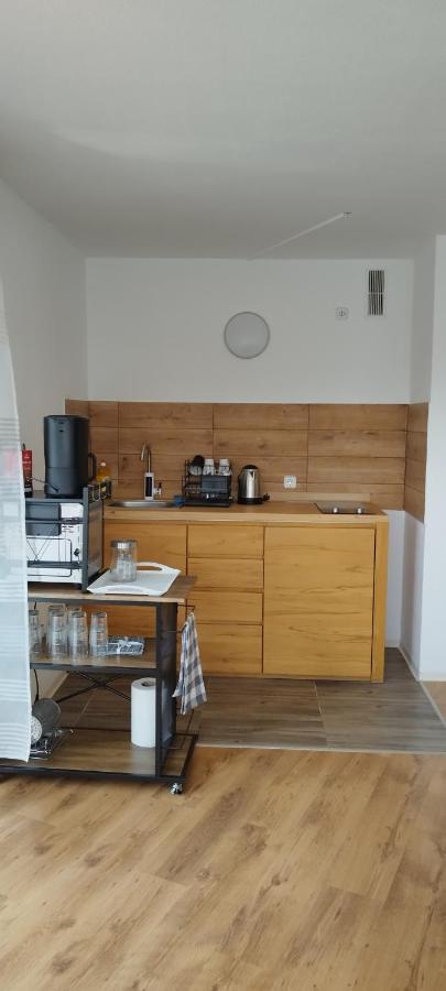 Schoene Sonnige Wohnung Jüchen Esterno foto