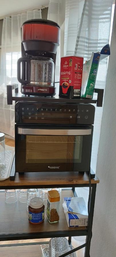 Schoene Sonnige Wohnung Jüchen Esterno foto