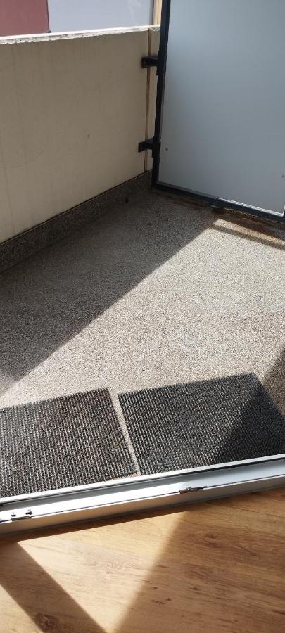 Schoene Sonnige Wohnung Jüchen Esterno foto